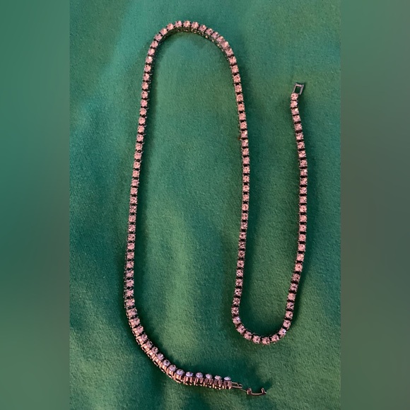 Two necklaces - Picture 9 of 13